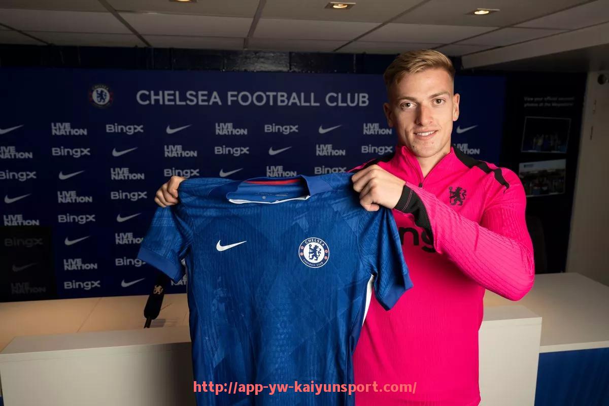 开云体育官网app下载-CBA2018赛季全队全名汇总:看看谁有新变化?