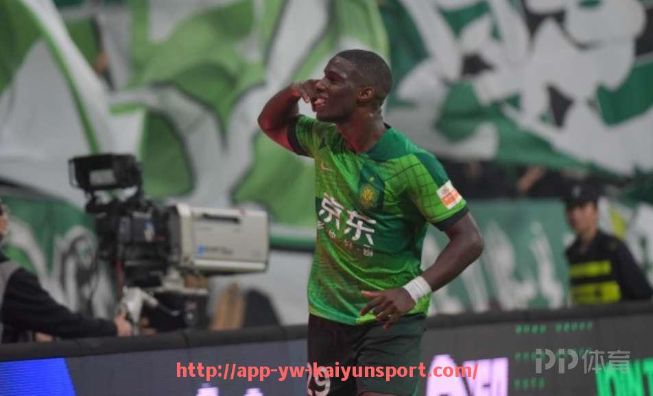 开云体育官网app下载-克劳德与火箭队的交易过程及球队影响